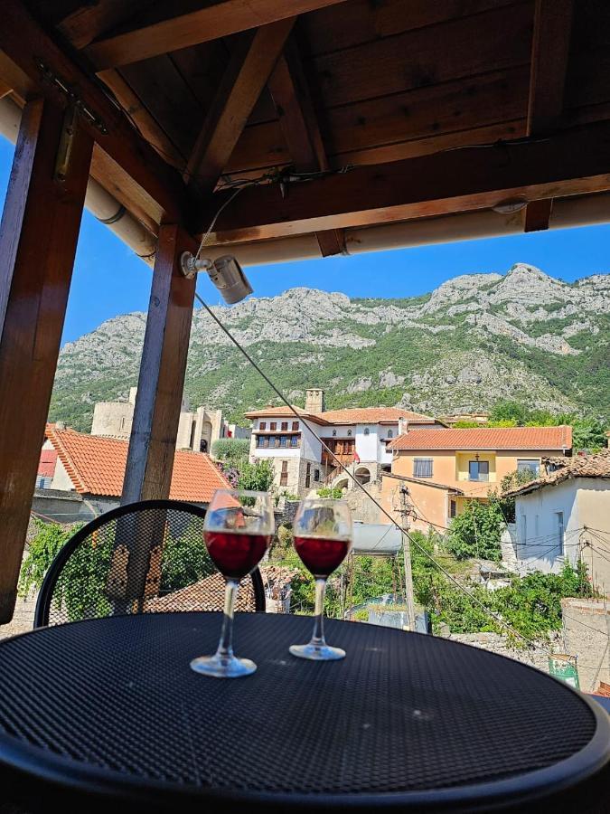 Krujë Castle - Inside,Voga Guesthause酒店 外观 照片